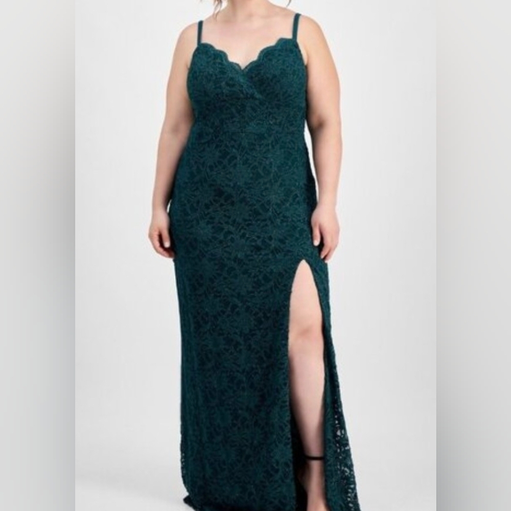 Elegant Green Lace Prom or Special occasion Dress